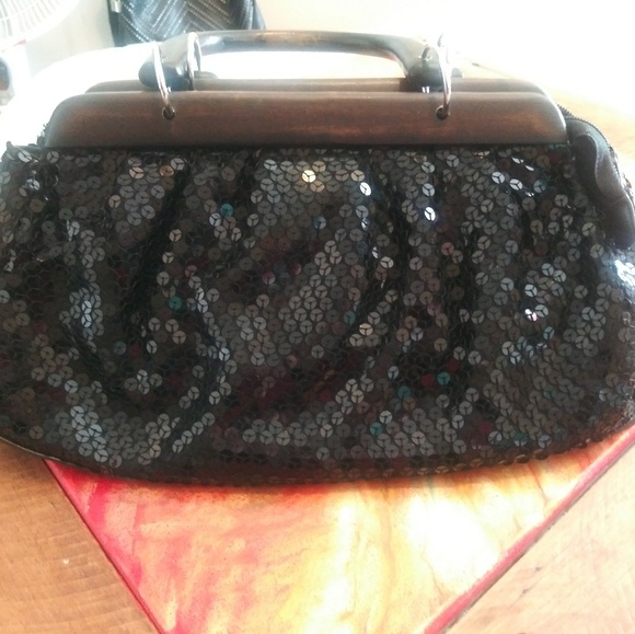 Purse - Picture 3 of 4
